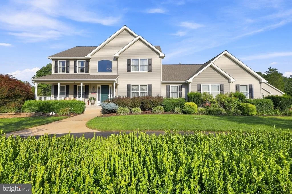 Photo of 646 ALBERTSON ROAD
