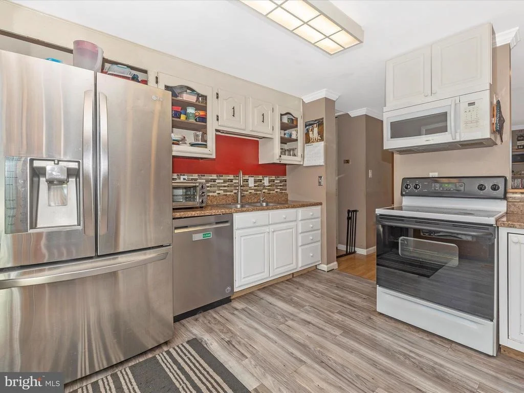 Photo of 19017 WOOTTON AVENUE