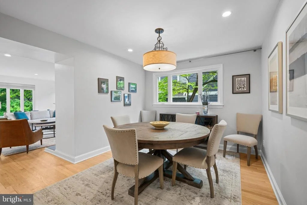 Photo of 7301 SUMMIT AVENUE