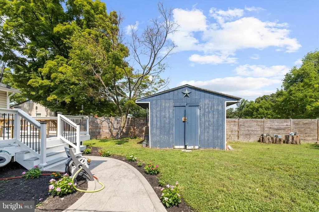 Photo of 1718 SEVERN ROAD