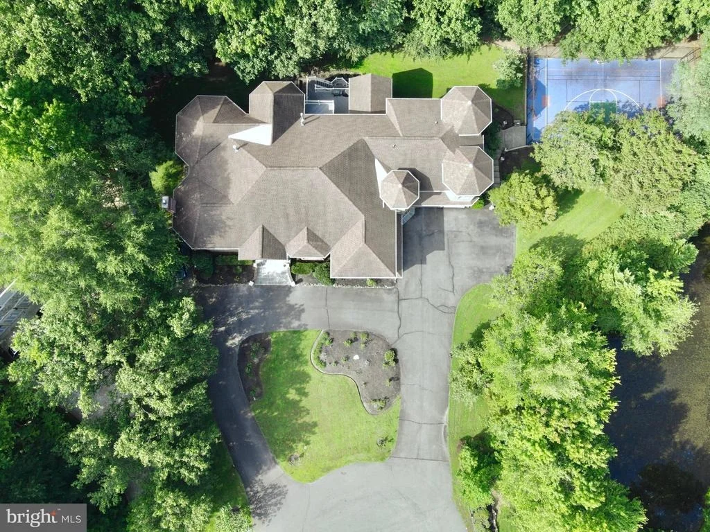 Photo of 6403 BURKE WOODS DRIVE
