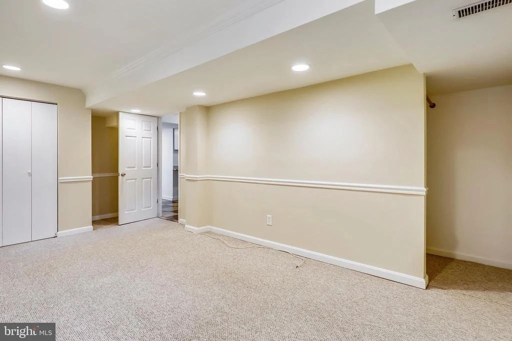 Photo of 4305 ROBERT COURT