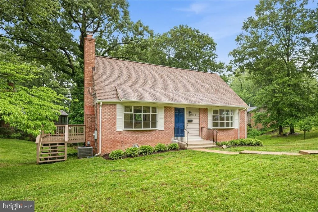 Photo of 8624 PARLIAMENT DRIVE