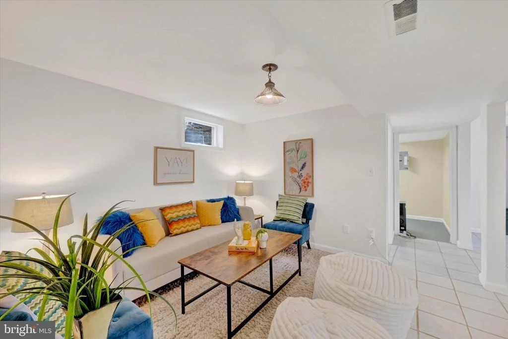 Photo of 5451 GLEN ARM ROAD