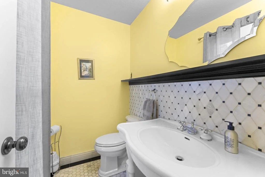 Photo of 6099 RIVER FOREST DRIVE