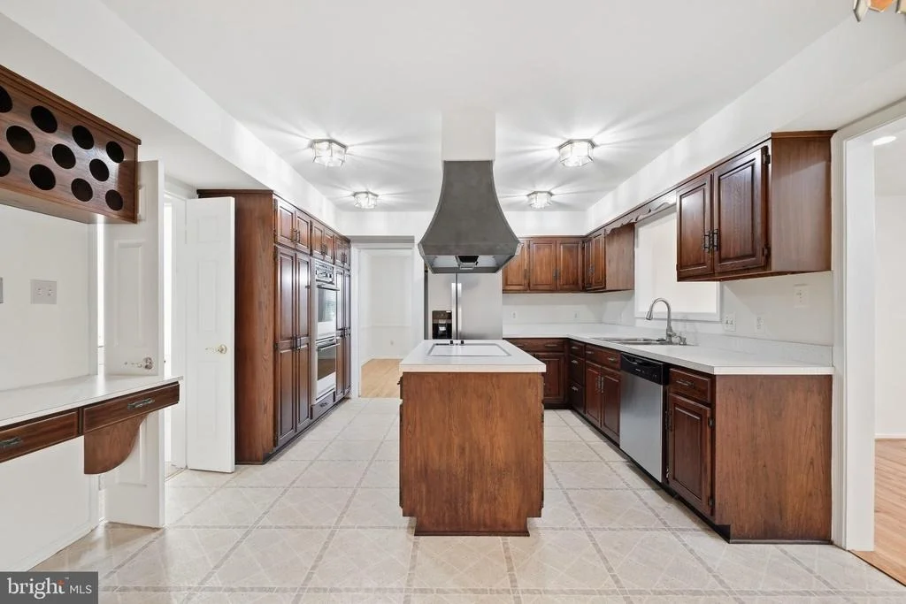 Photo of 1052 RIDGE ROAD