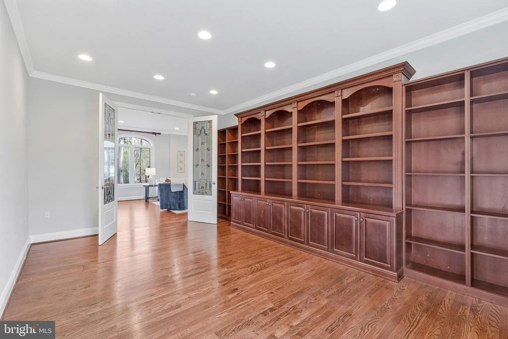 Photo of 8611 BROOK ROAD