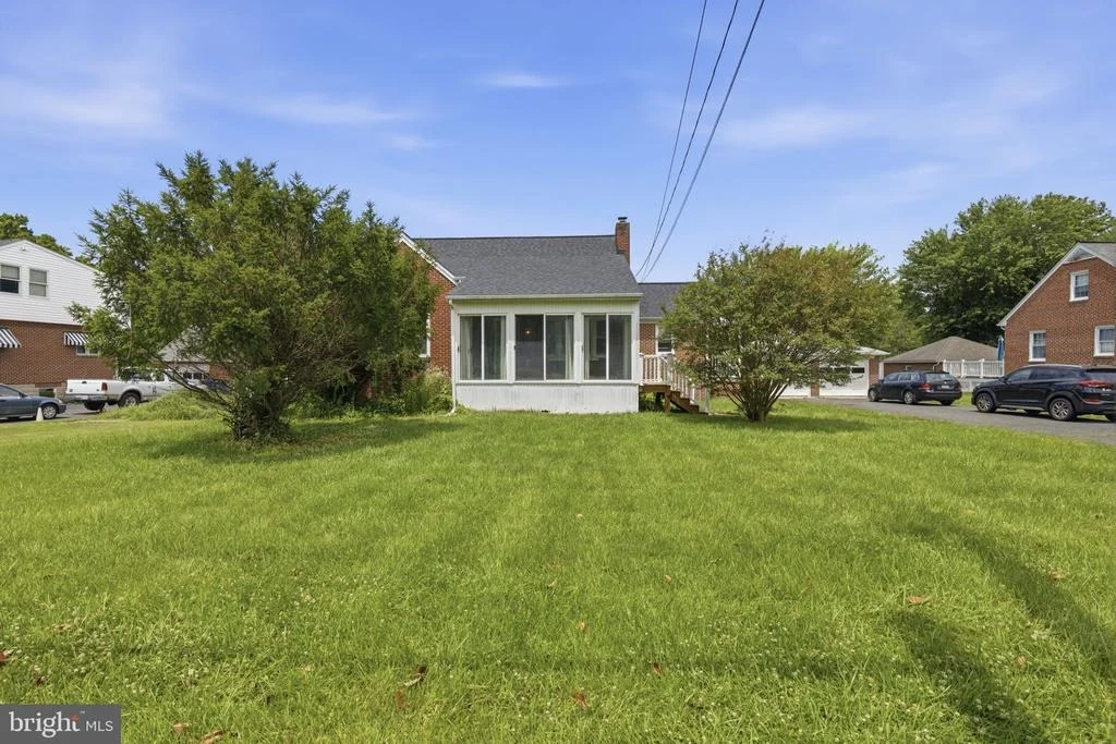 Photo of 803 LONG BAR HARBOR ROAD