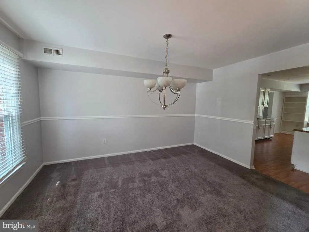 Photo of 20 FOX HOLLOW LANE