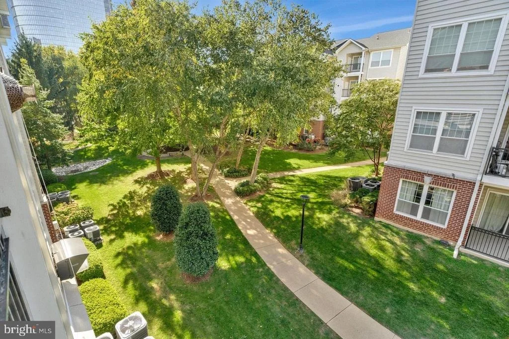 Photo of Unit 6206 at 1571 SPRING GATE DRIVE
