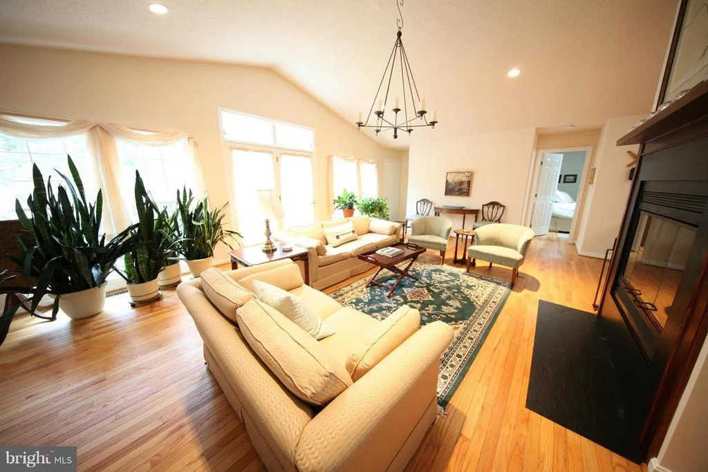 Photo of 14620 HONEYSUCKLE WAY