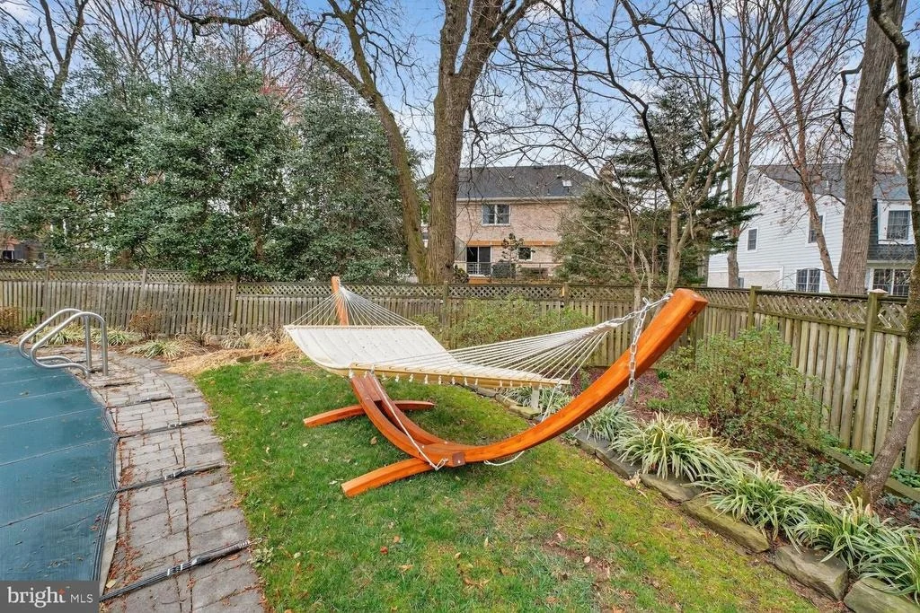 Photo of 1205 SUFFIELD DRIVE