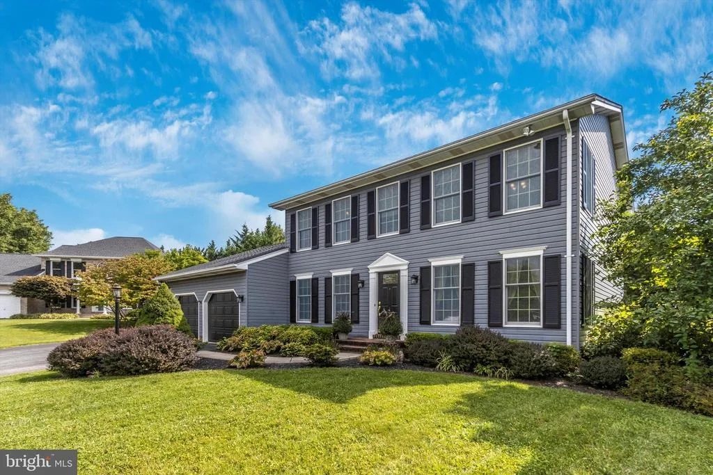 Photo of 8231 FOX HUNT LANE