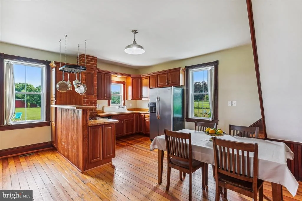 Photo of 6000 OLNEY LAYTONSVILLE ROAD