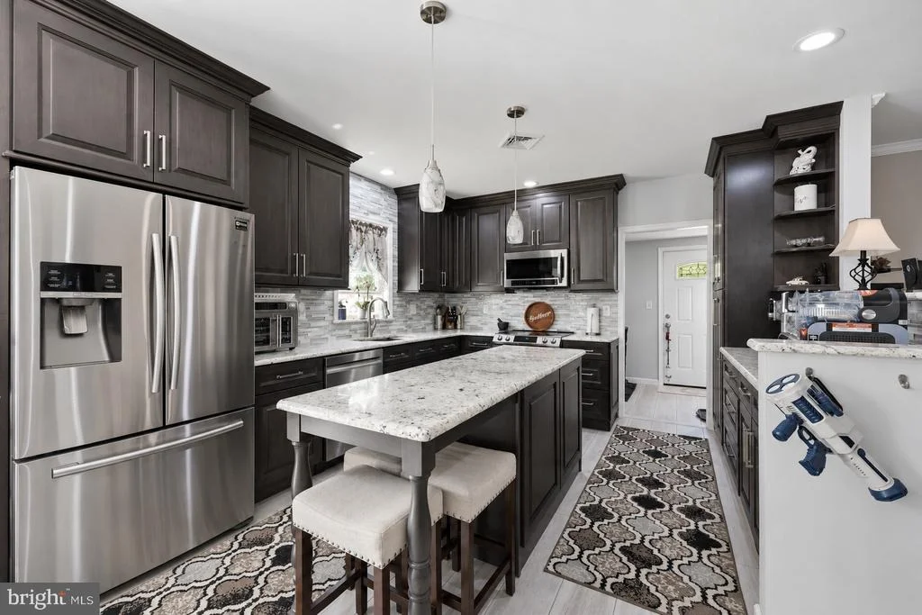 Photo of 401 STONYBROOK DRIVE
