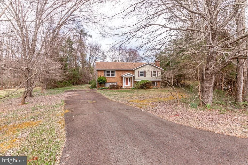 Photo of 5550 JACLYN DRIVE