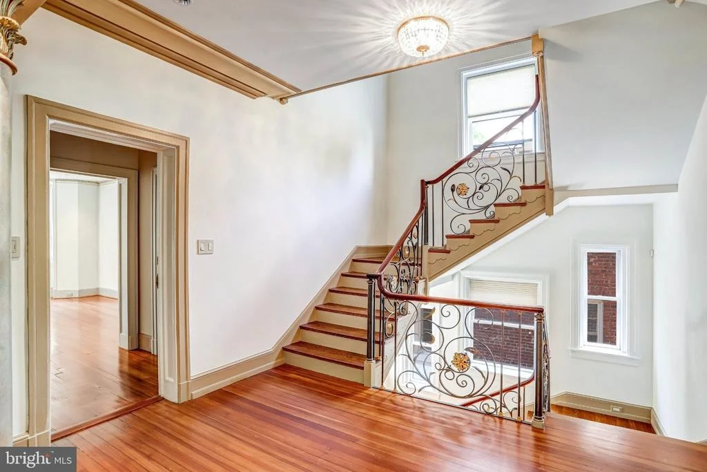 Photo of 2303 BANCROFT PLACE NW