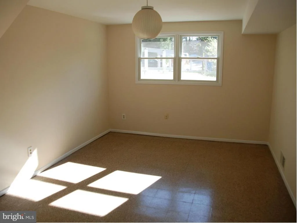 Photo of 8112 BULLOCK LANE