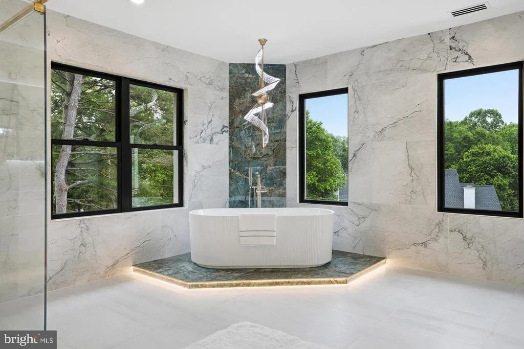 Photo of 1124 SAVILE LANE