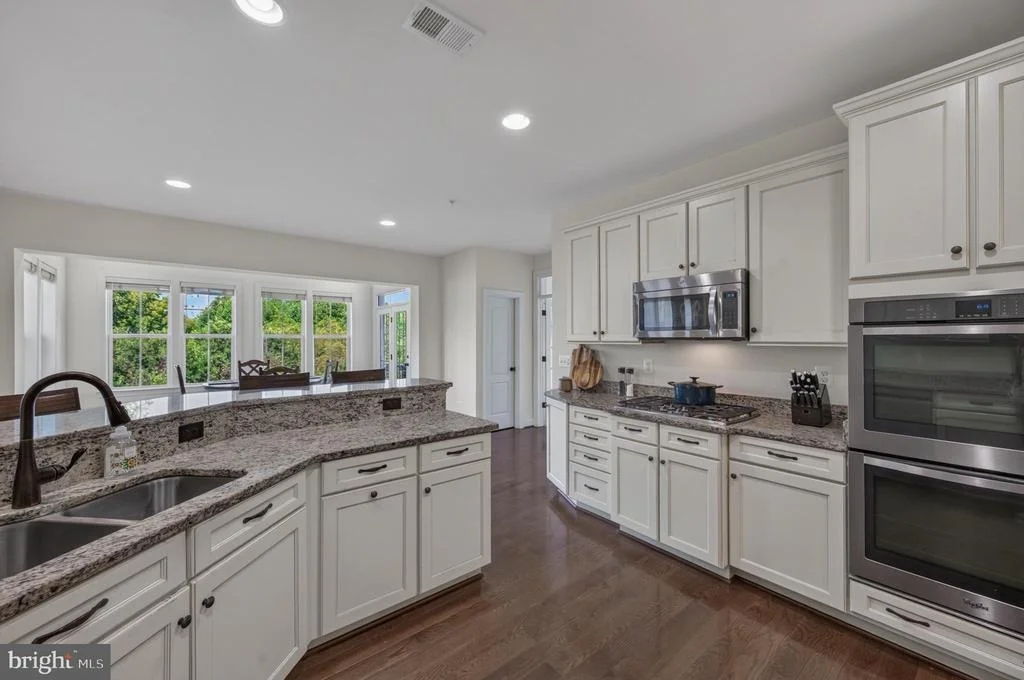 Photo of 1315 VOLUNTEER DRIVE