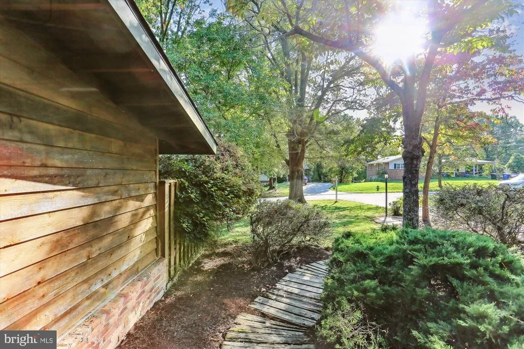 Photo of 816 OLIVE DRIVE