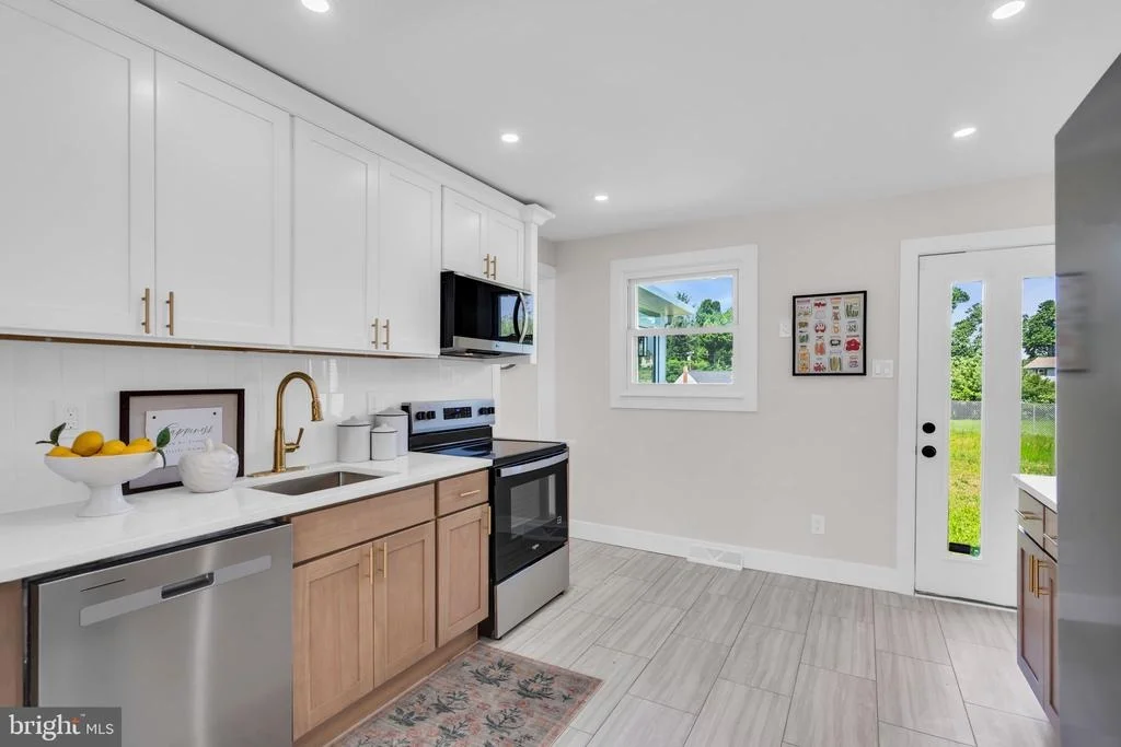 Photo of 103 CARVER DRIVE