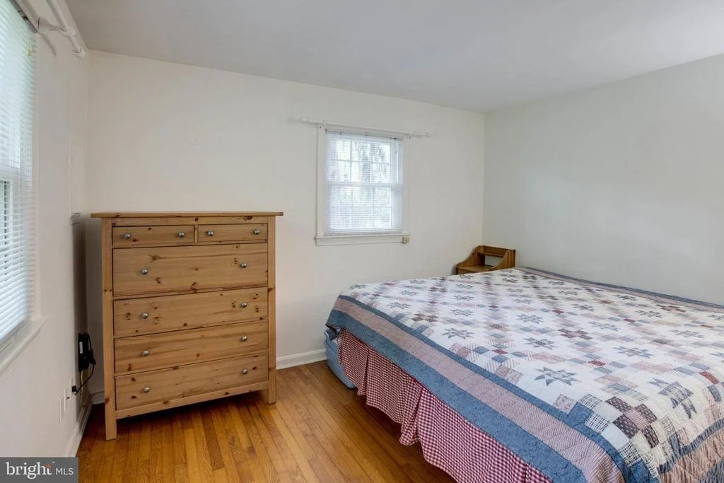 Photo of 7906 RUGBY ROAD