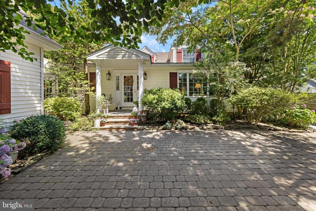 Photo of 410 ABSECON TERRACE