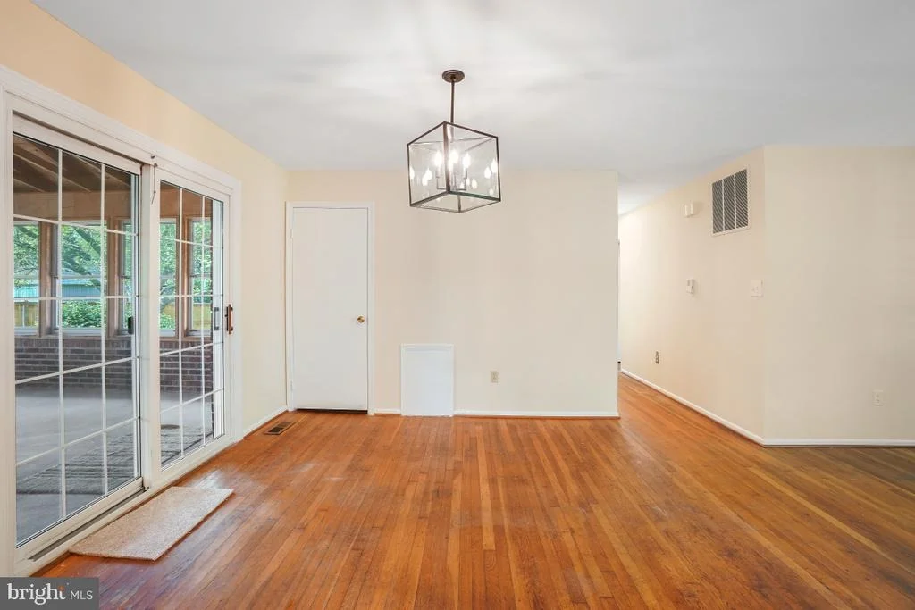 Photo of 18804 WILLOW GROVE ROAD