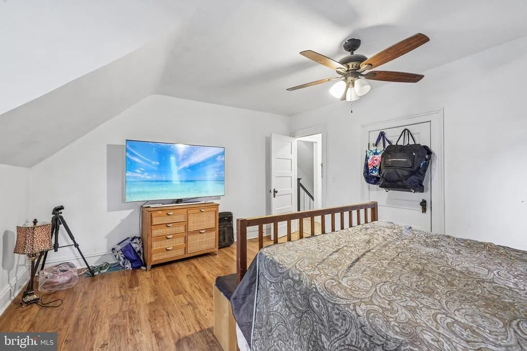 Photo of 2616 TALBOT ROAD