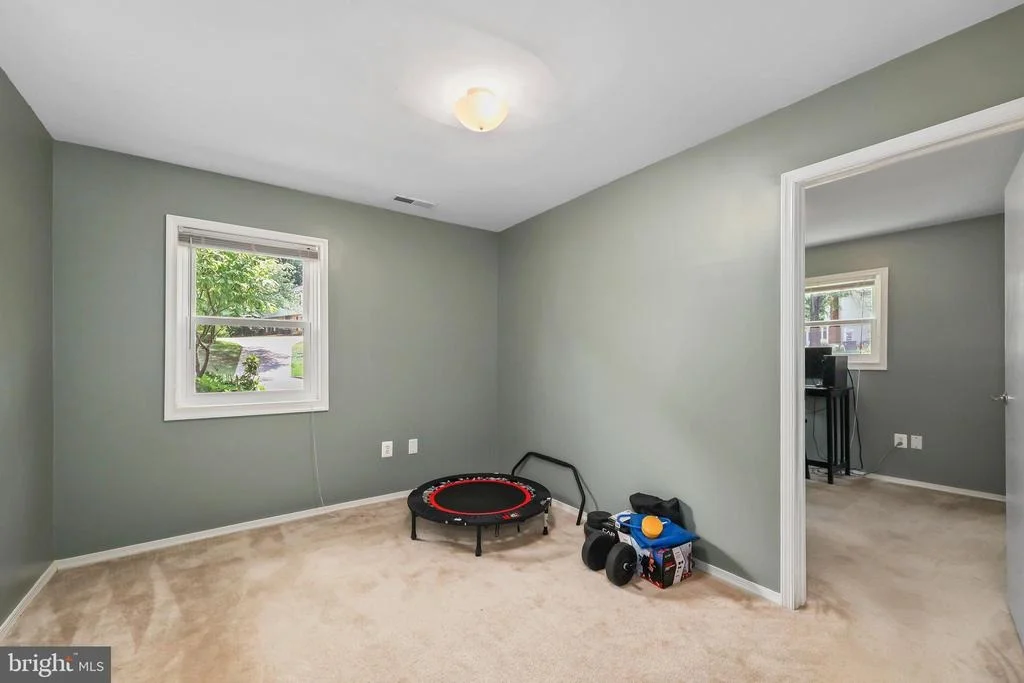 Photo of 16008 FAIRWAY DRIVE