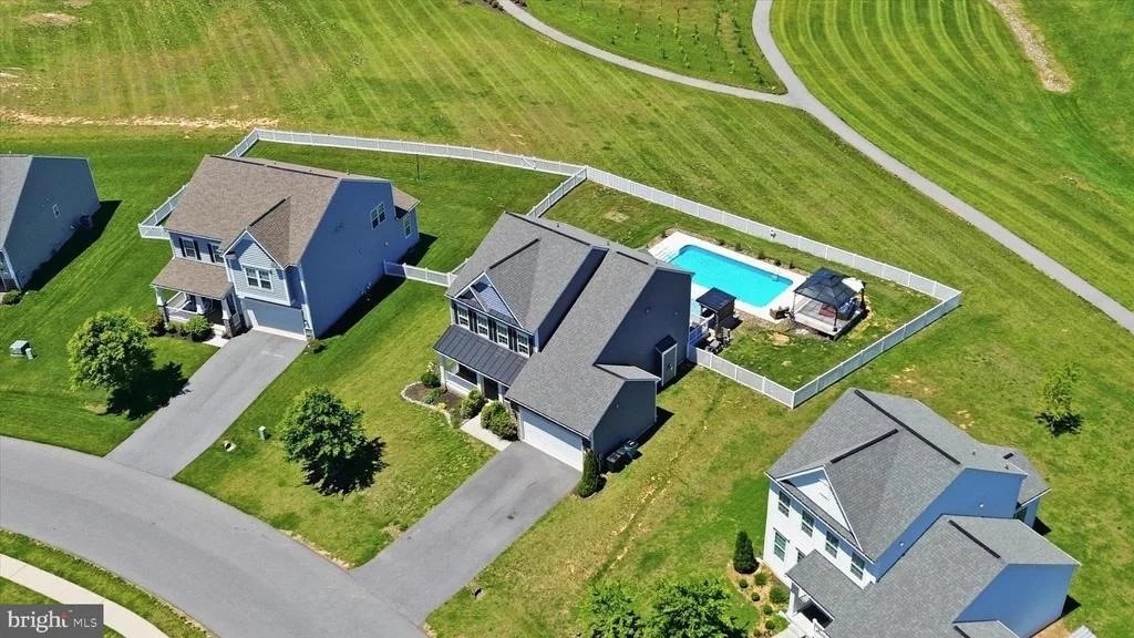 Photo of 9354 DRUMMAN DRIVE