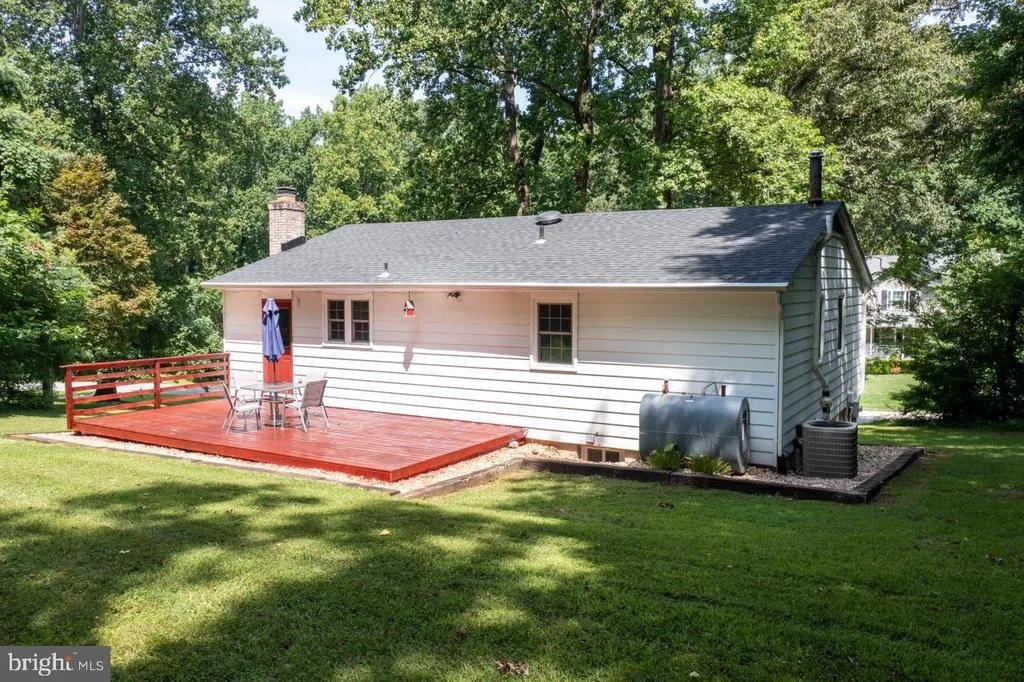 Photo of 2125 OAK ROAD