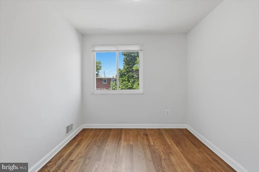 Photo of 3018 SAINT CLAIR DRIVE