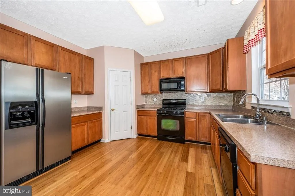 Photo of 575 WINDSONG DRIVE