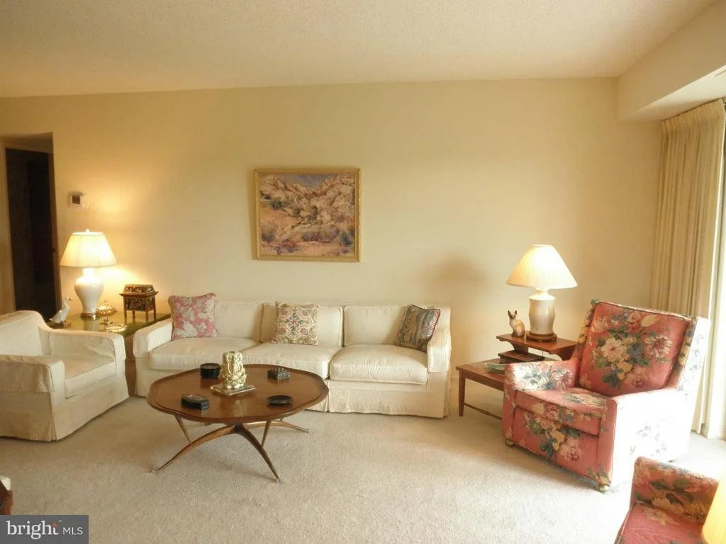 Photo of Unit 1811 at 15101 INTERLACHEN DRIVE