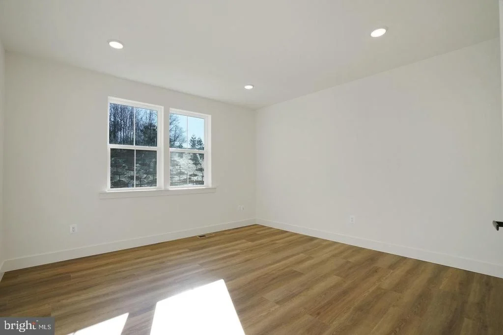 Photo of 2003 ARAM DRIVE