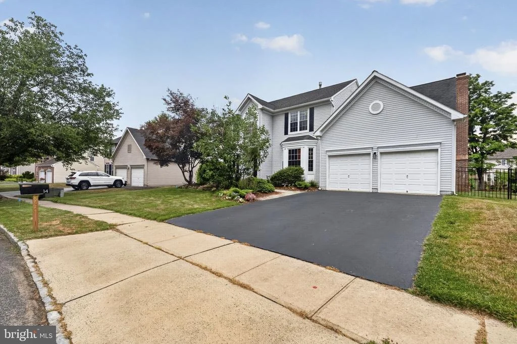 Photo of 14 STONEHEDGE DRIVE
