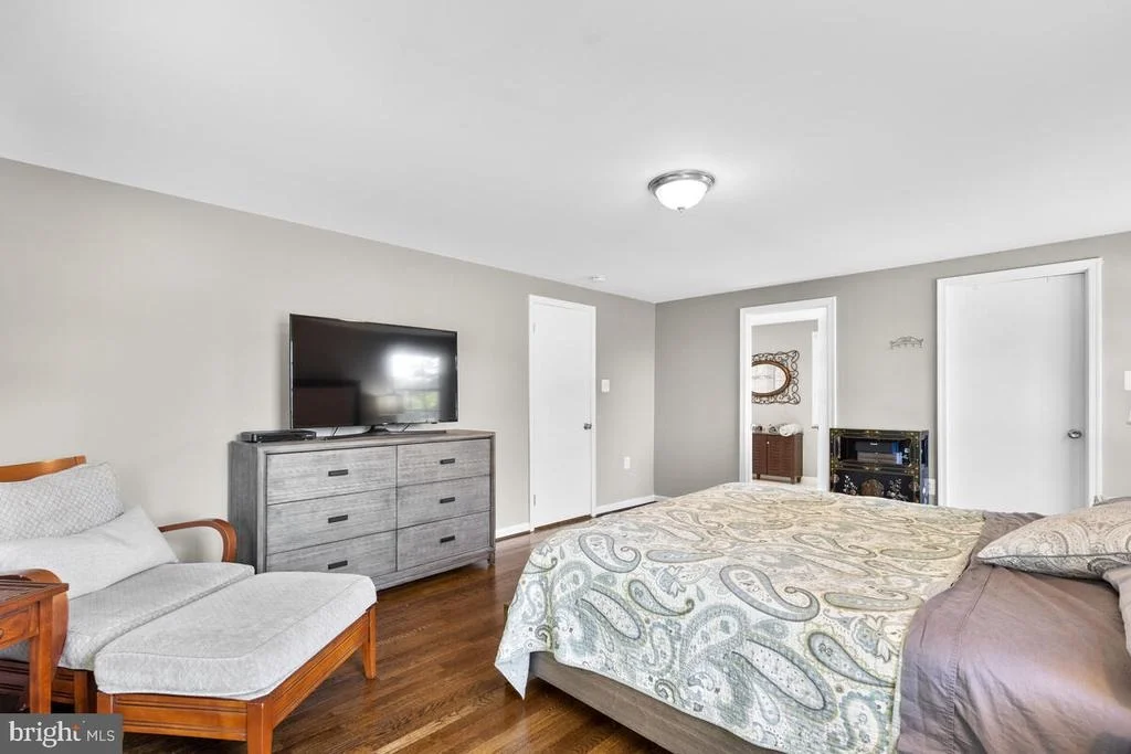 Photo of 14028 BREEZE HILL LANE