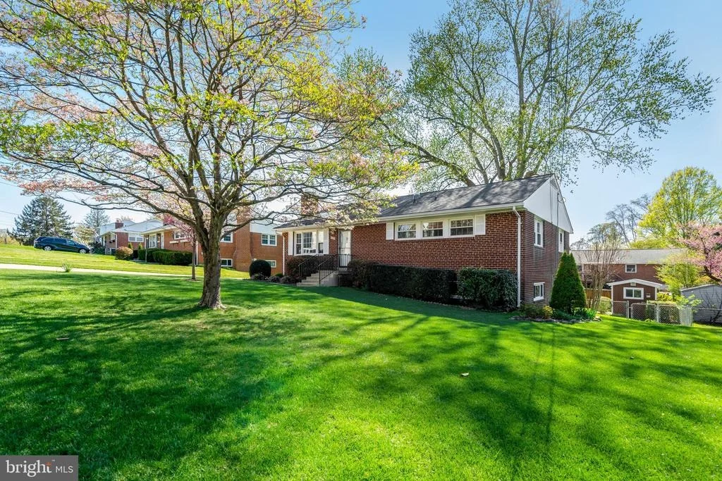Photo of 5230 OLDCASTLE LANE
