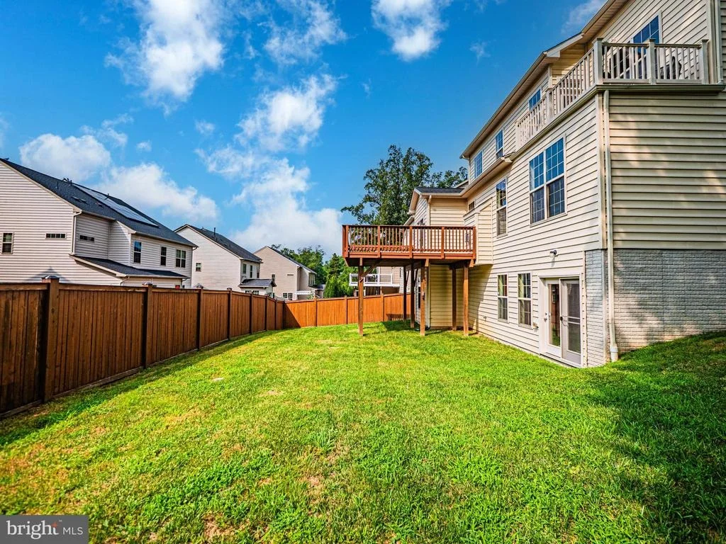 Photo of 3032 MOORE LANE