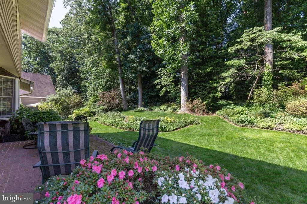 Photo of 6010 NASSAU DRIVE