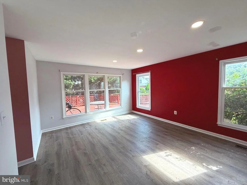 Photo of 9348 CREEKVIEW DRIVE
