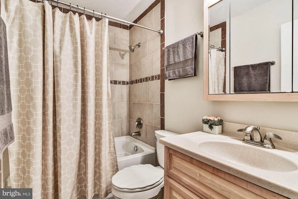 Photo of 104 STONEGATE DRIVE