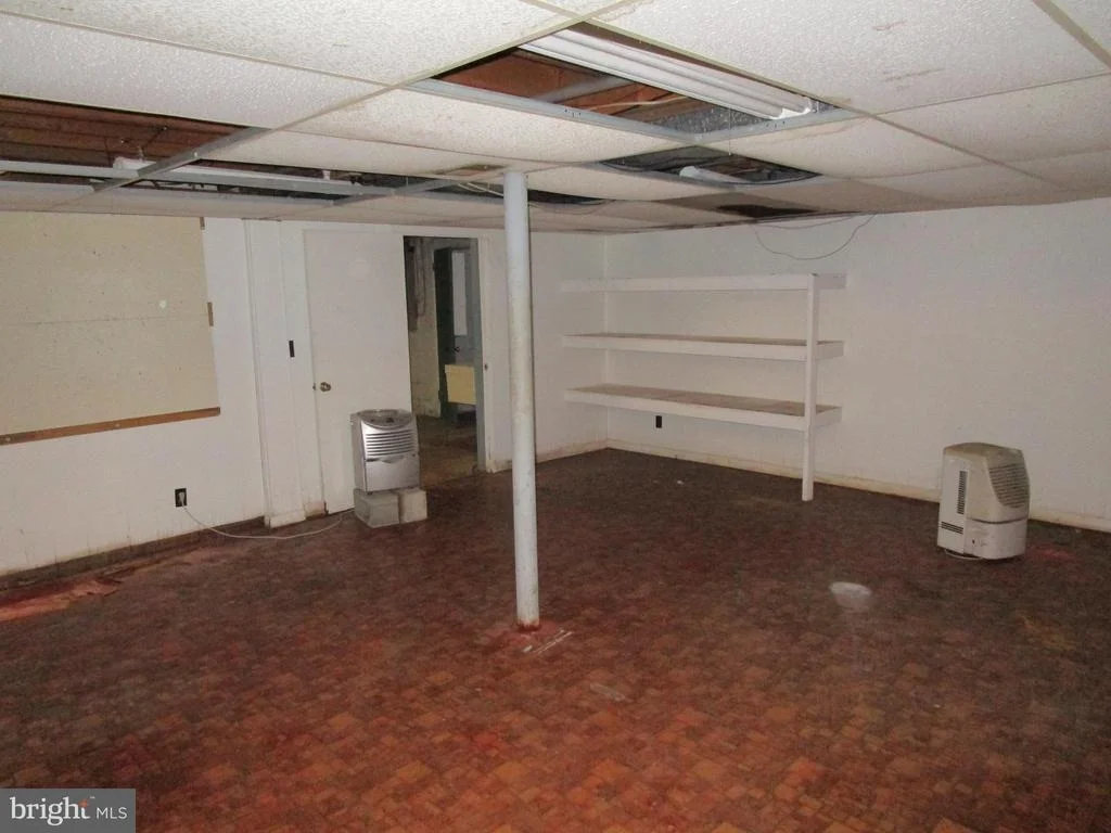 Photo of 40 W FAIRWAY CIRCLE
