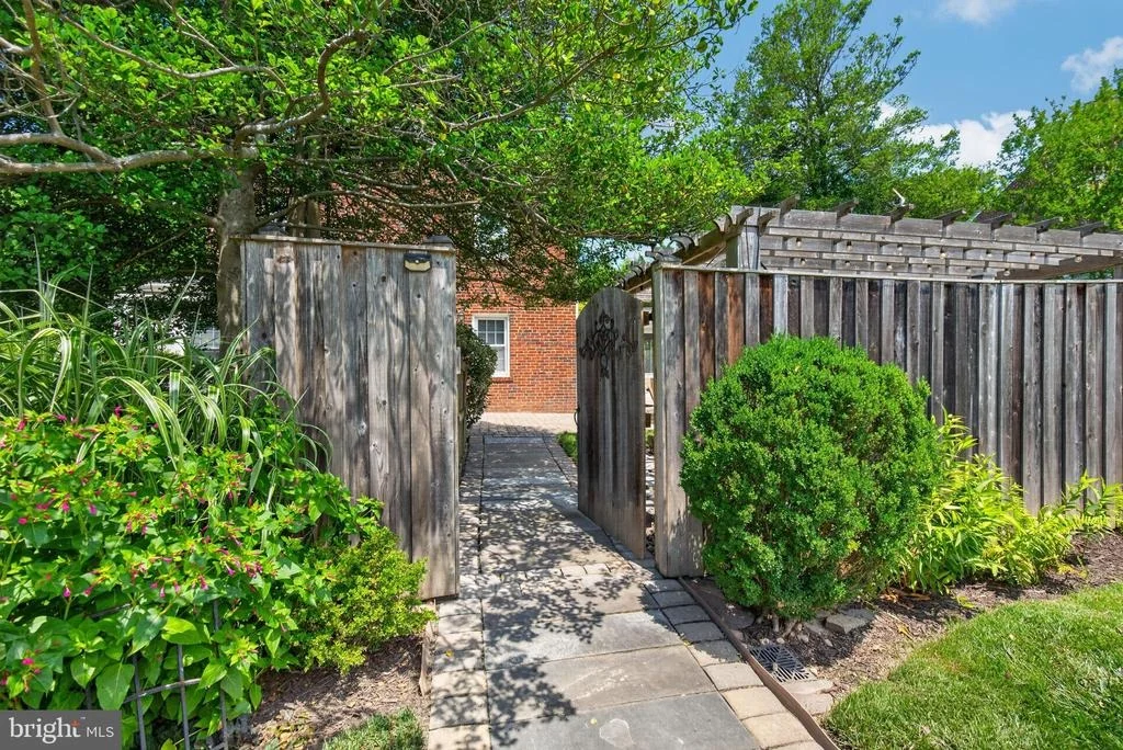 Photo of 9701 LAWNDALE DRIVE