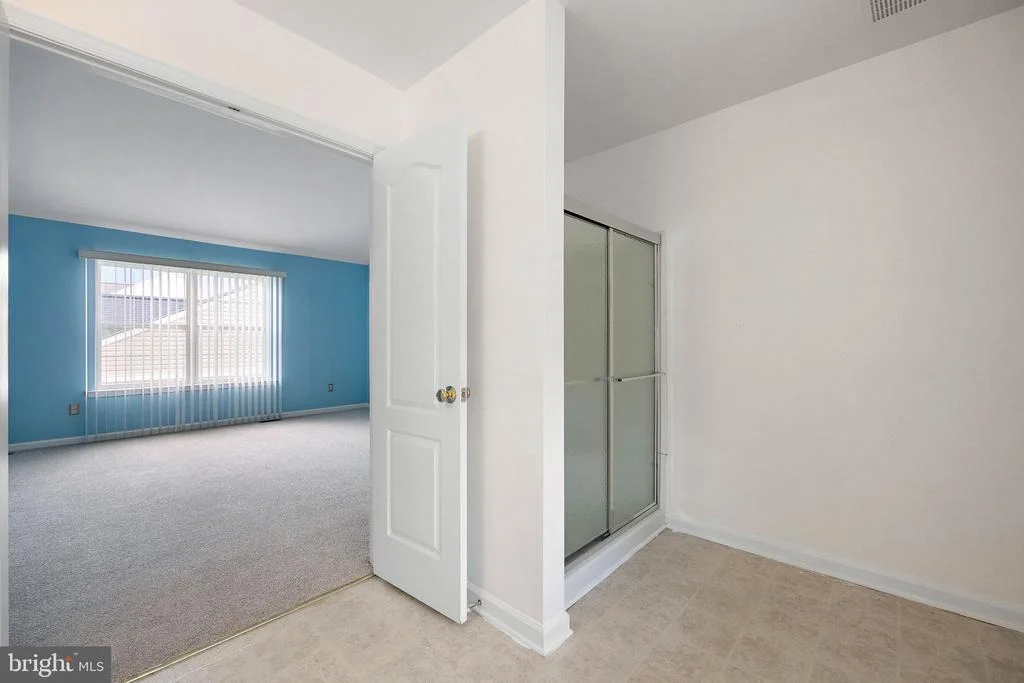 Photo of 704 SHIPTON ROAD