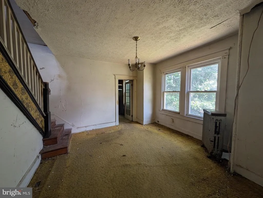 Photo of 5805 HIGHGATE DRIVE