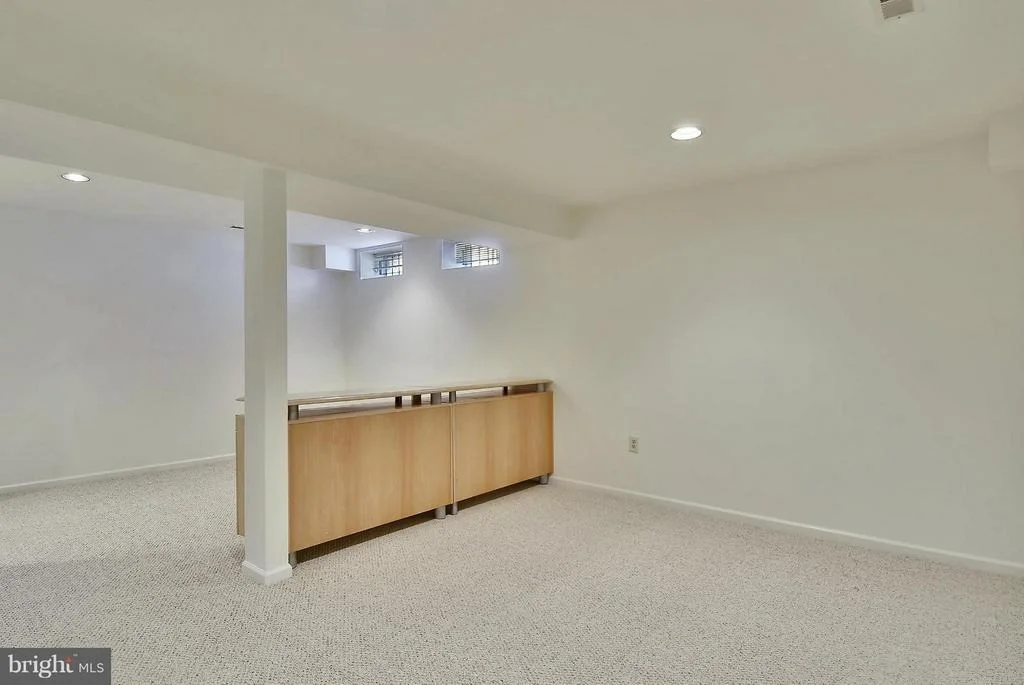 Photo of 813 POINTER RIDGE DRIVE