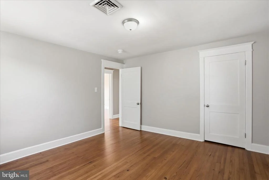 Photo of 819 SUMMIT AVENUE